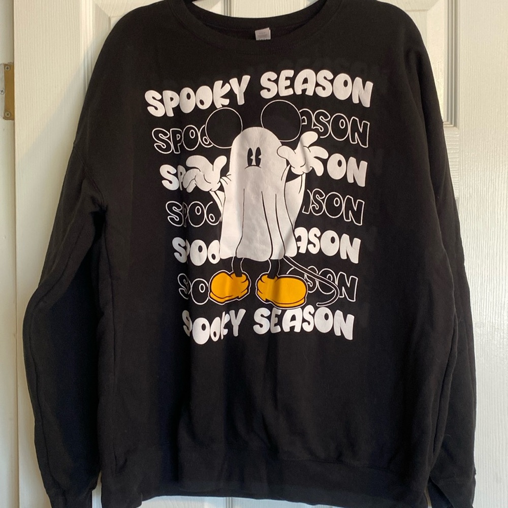Disney small shop spooky season sweatshirt sz xxl